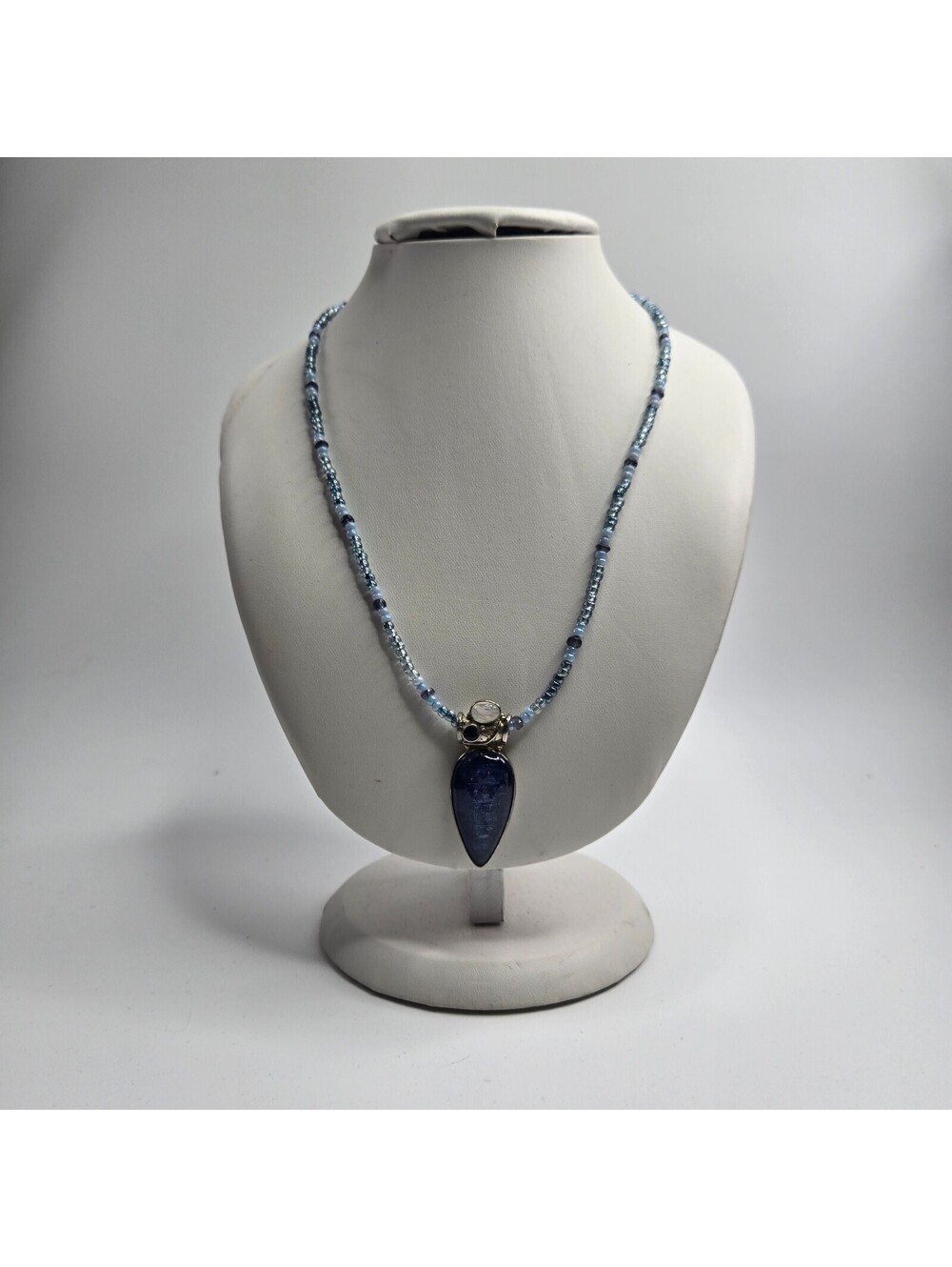 Sajen Sterling Silver Kyanite Moonstone Iolite Beaded Necklace Blue Gemstone 18"